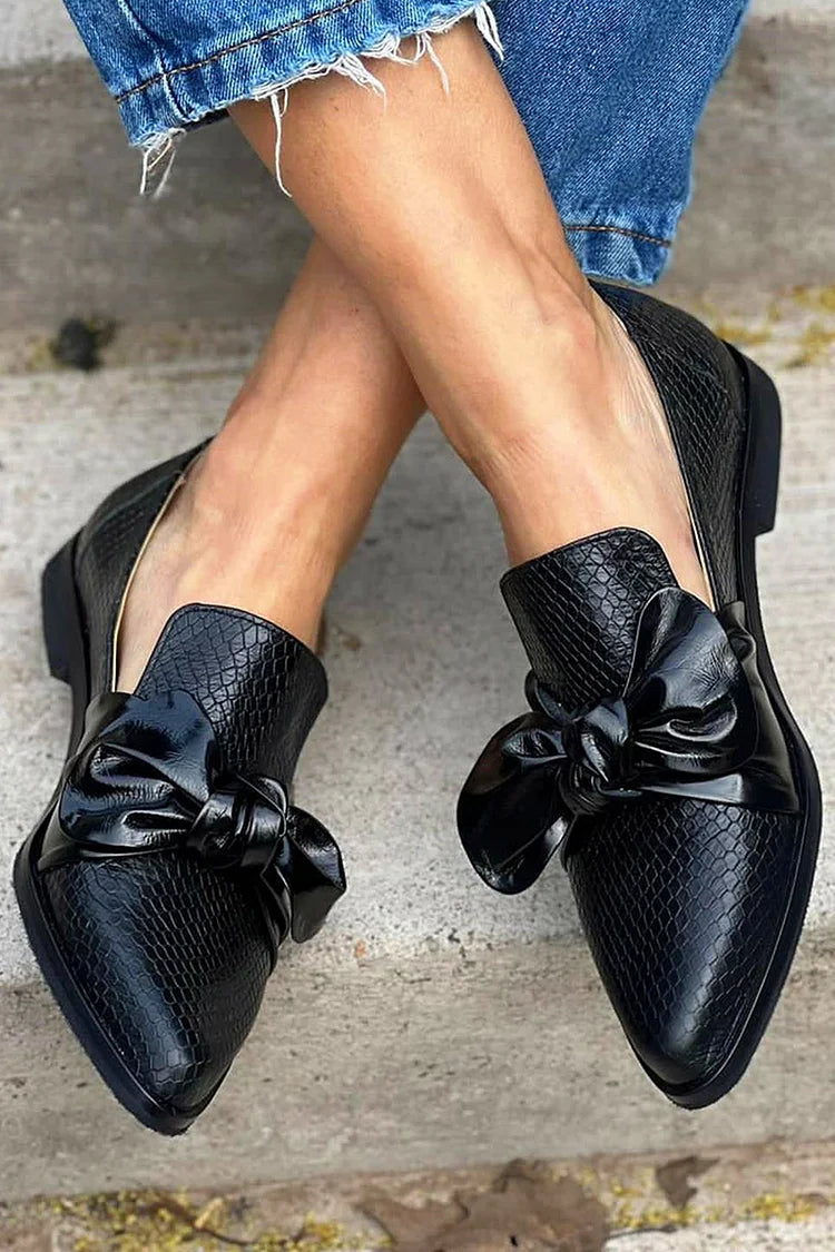 Giselle | Black Loafer with Elegant Bow