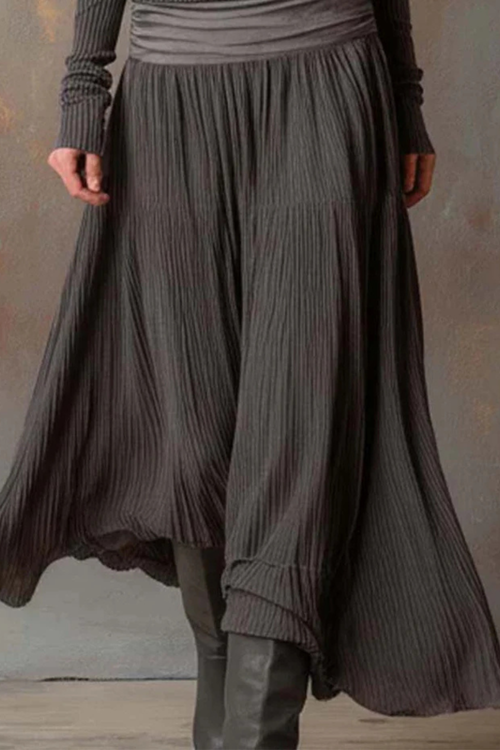 Brunelle – Flowy ribbed design – Long-sleeve maxi dress