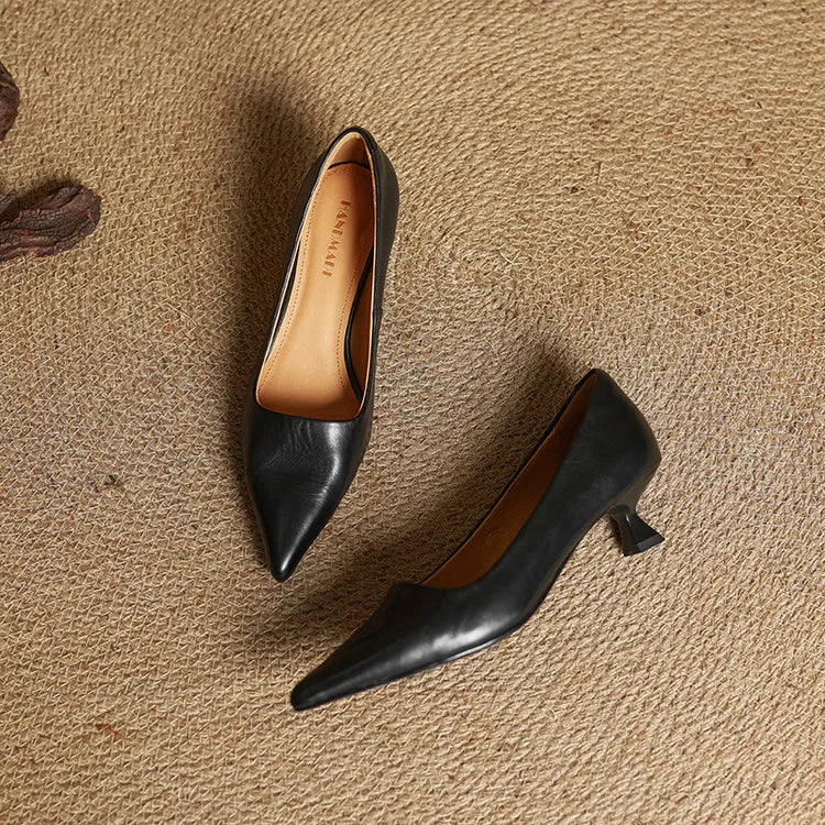 Livia | Elegant Leather Pointed Pumps