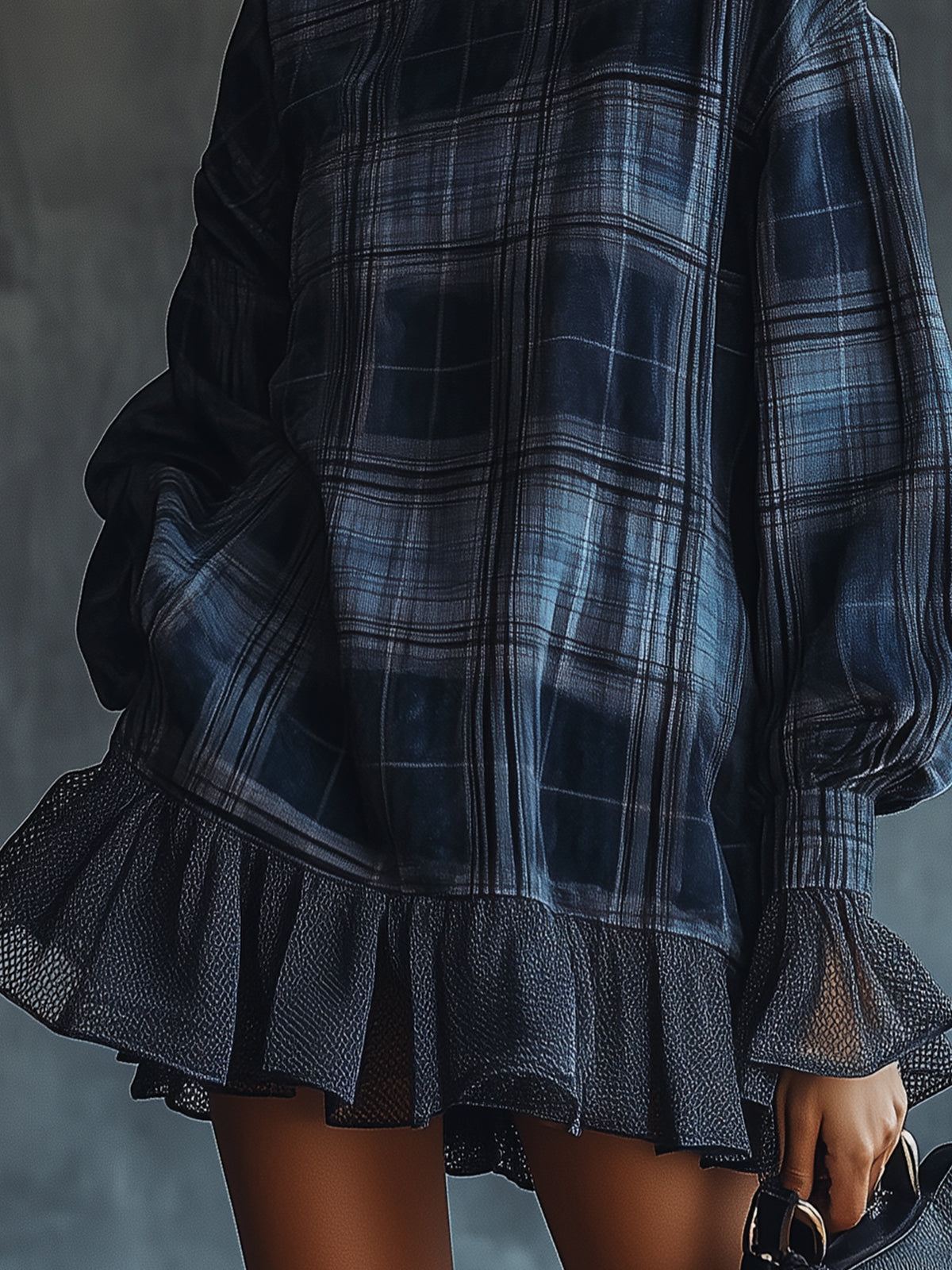 Anders – Ruched sleeve detail – Plaid mini dress