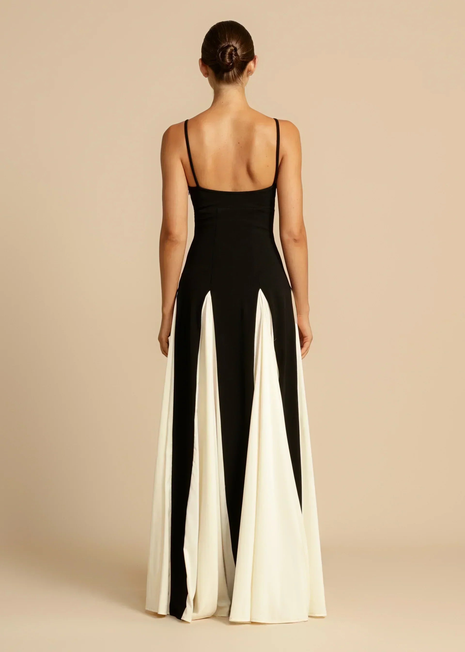 Clara | Elegant Ruffled Maxi Dress