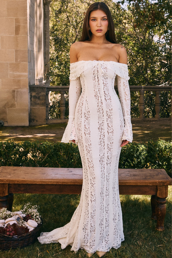 Livia | Off-Shoulder Lace Maxi Dress