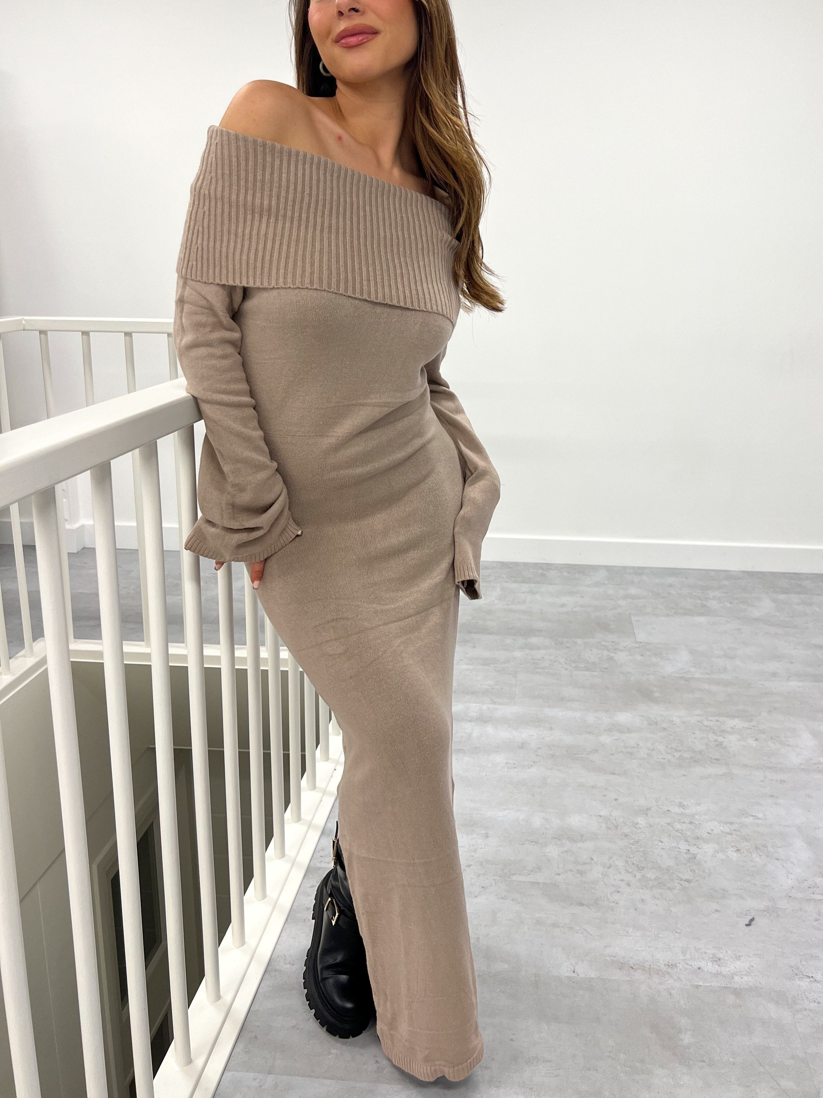 Giulia | Elegant Knitted Maxi Dress