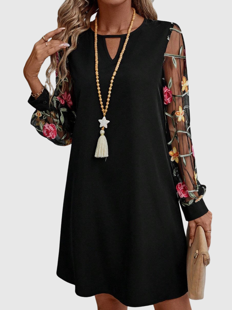 Lila | Elegant V-Neck Floral Dress