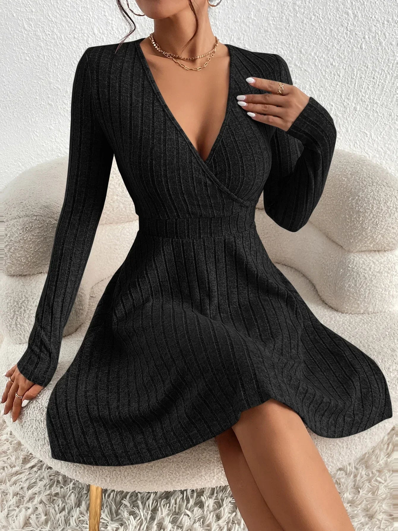 Reese™ Elegant V-Neck Dress