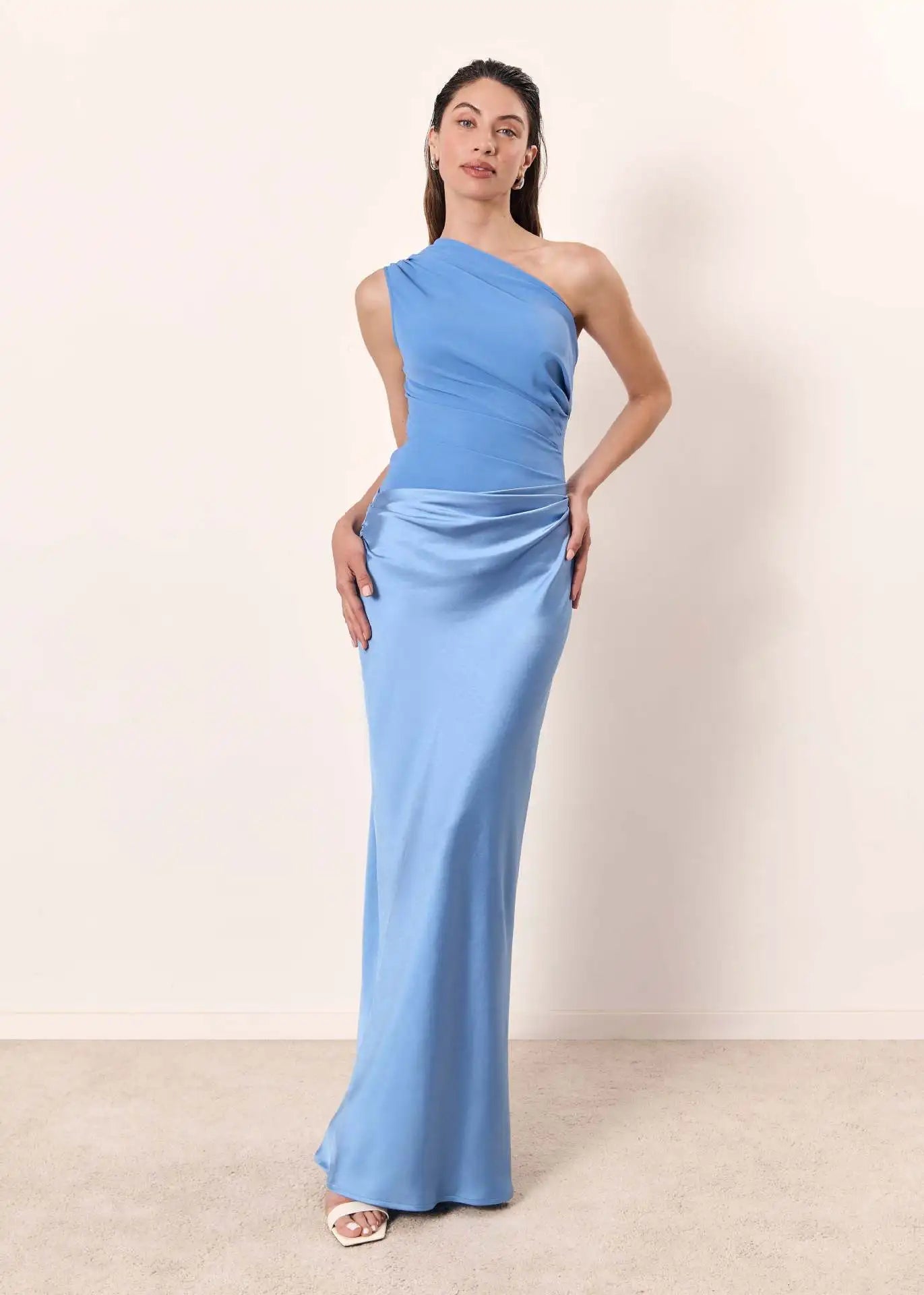 Sofia | Elegant One-Shoulder Satin Gown